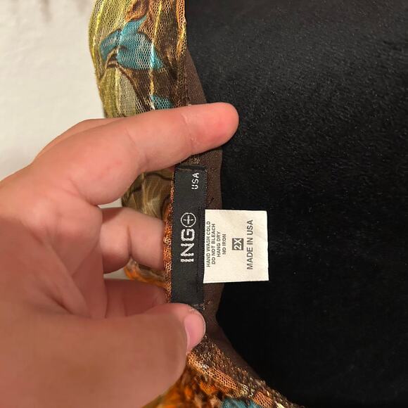 Brown and green floral print - Picture 8 of 8